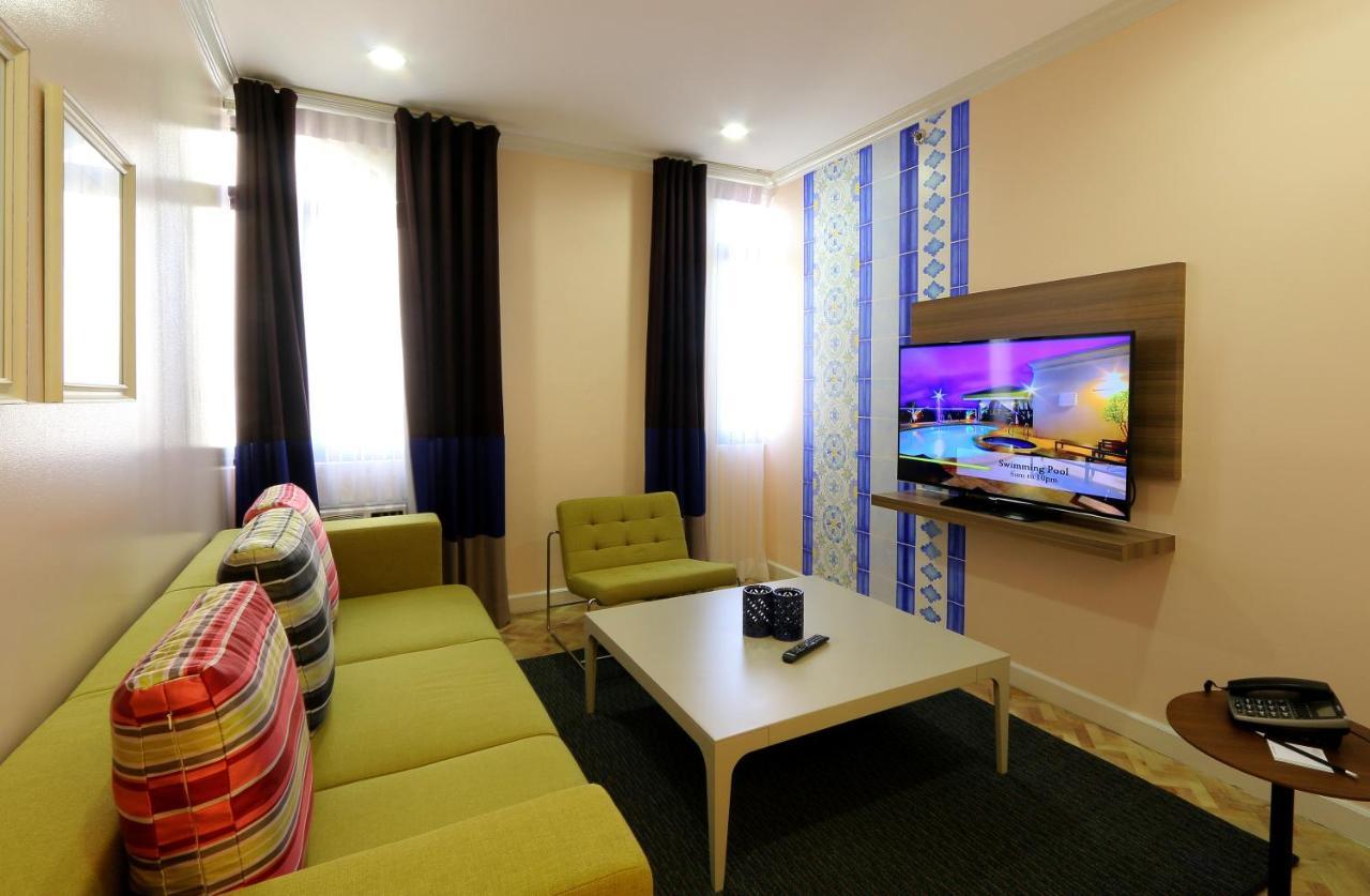 Parque Espana Residence Hotel Muntinlupa City Экстерьер фото